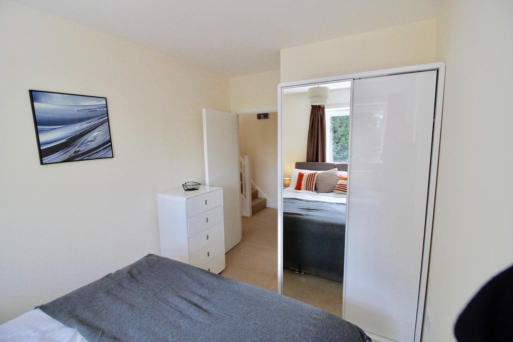 Appartamento Amberblue@Epsom Esterno foto