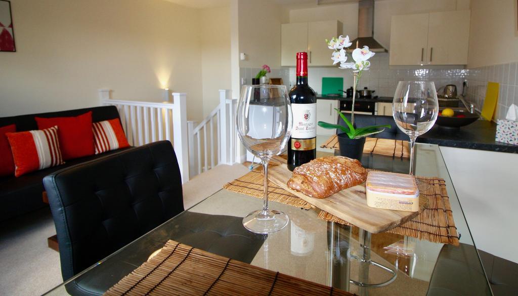 Appartamento Amberblue@Epsom Esterno foto
