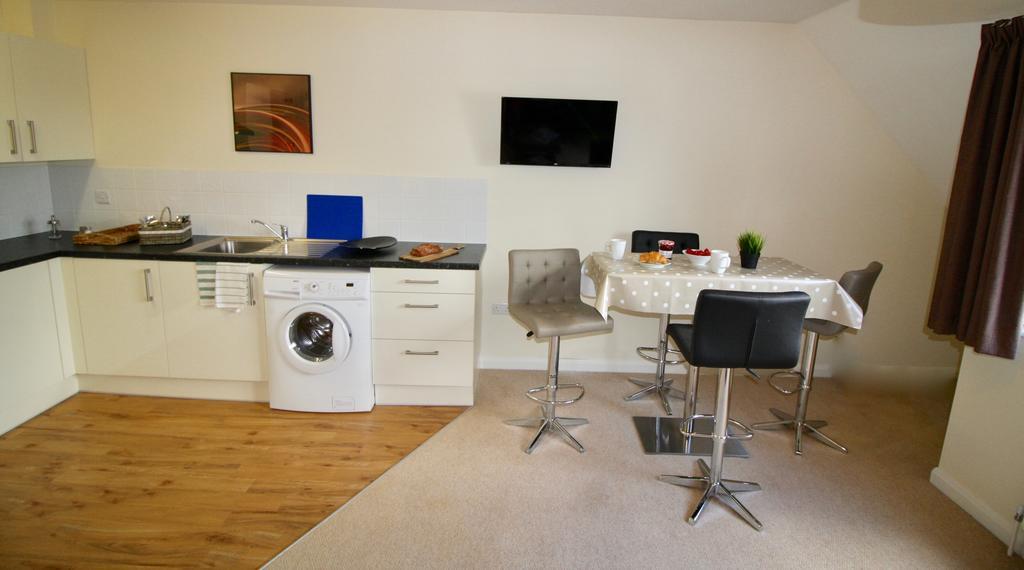 Appartamento Amberblue@Epsom Esterno foto