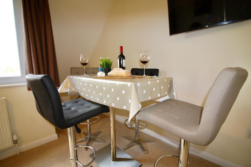 Appartamento Amberblue@Epsom Esterno foto