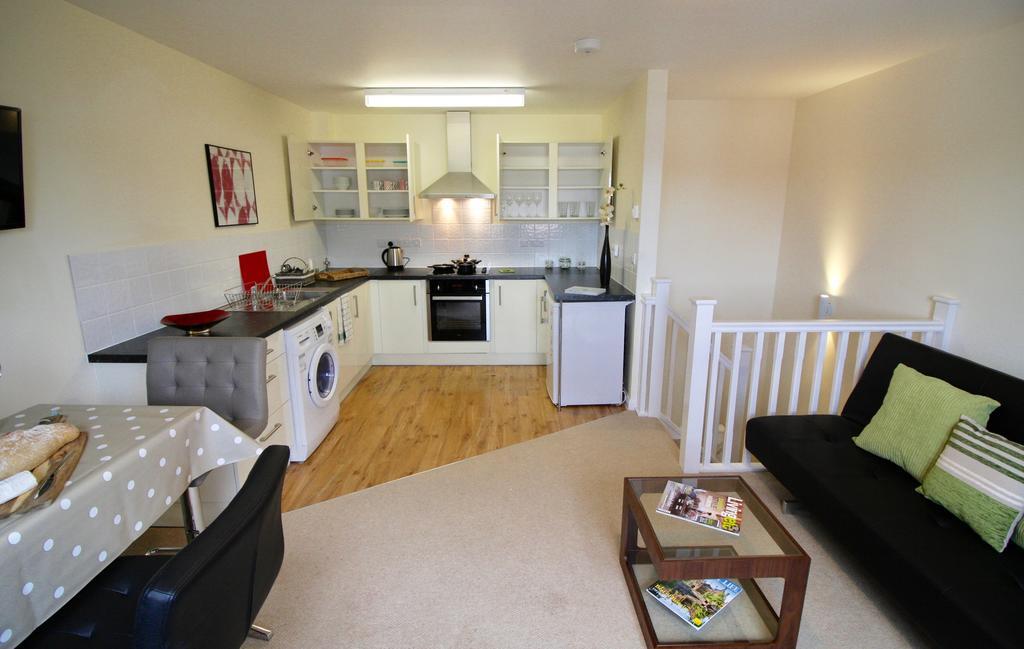 Appartamento Amberblue@Epsom Esterno foto