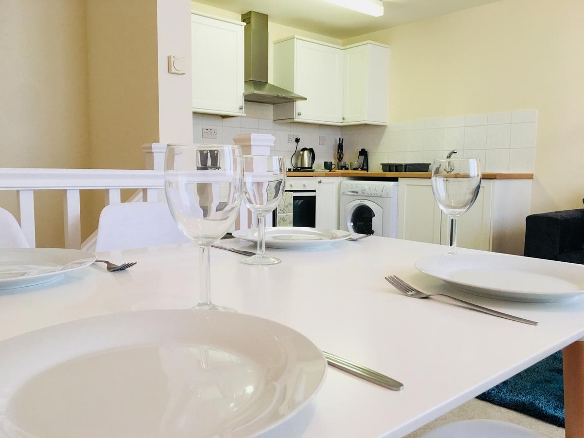Appartamento Amberblue@Epsom Esterno foto