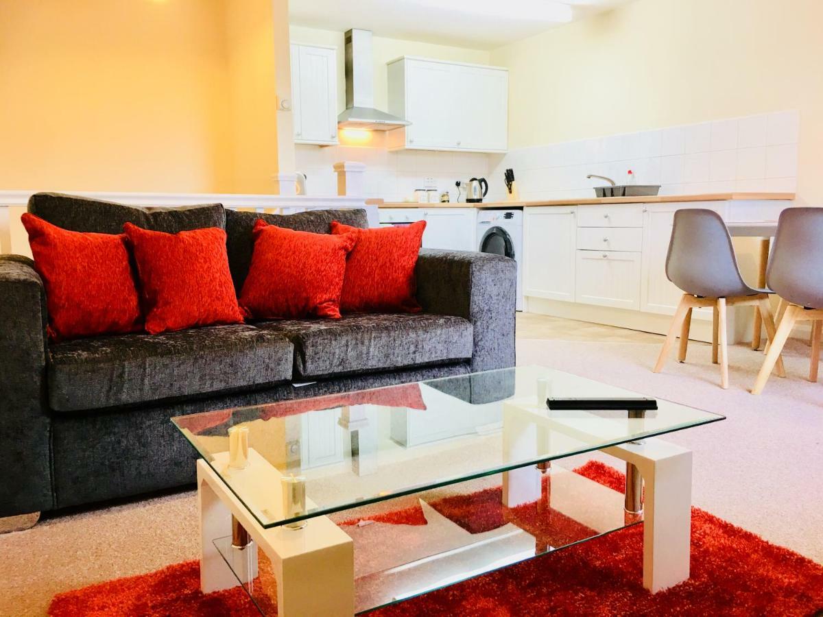 Appartamento Amberblue@Epsom Esterno foto
